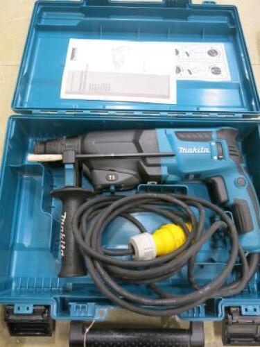 Makita HR2610 Corded 110v Rotary Hammer Drill in Carry Case