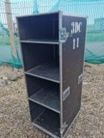 3DC11 - 4 Shelf Flight Case. Size (H) 151cm x (W) 54cm x (D) 77cm