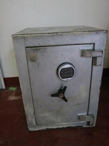 Heavy Duty Fire Safe with Electronic Keypad (Requires Repair, Code 192021). Size H66 x W48 x D48cm