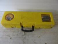 Level with Metal Tripod , 400mm Laser Level & Carry Case (Incomplete)