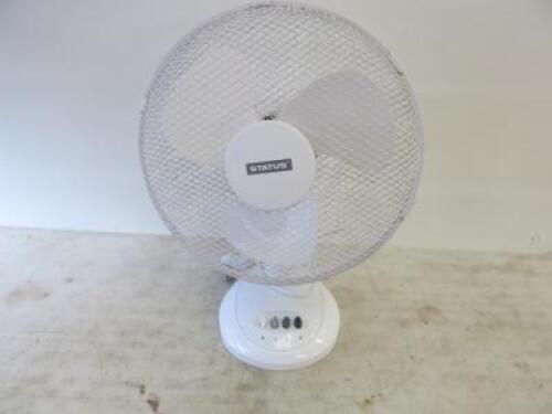 Status Desktop Oscillating Fan with 3 Speeds