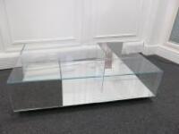 Natuzzi Labirinto Central Glass & Mirror Coffee Table on Castors. Size H35cm x L125cm x D85cm. NOTE: Slight Damage to Top & Mirror Section (As Viewed/Pictured)