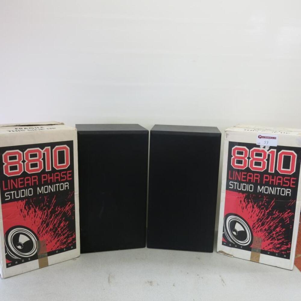 2 x Original Boxed 8810 Linear Phase Studio Monitor Speakers.