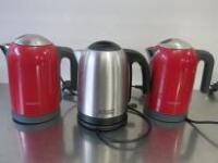 3 x Assorted Electric Kettles to Include: 2 x Kenwood & 1 x Russell Hobbs