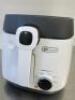 Delonghi Table Top Deep Fat Fryer, Model FS6055 - 2