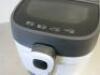 Delonghi Table Top Deep Fat Fryer, Model FS6055 - 3