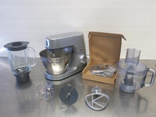 Kenwood Chef Elite Mixer, Model KVC51. Comes with 3 Mixing Attachments, Glass Blender, Food Mixer & 6 x New Boxed Slicing/Grating & Chopping Blades. NOTE: Missing Blender Top