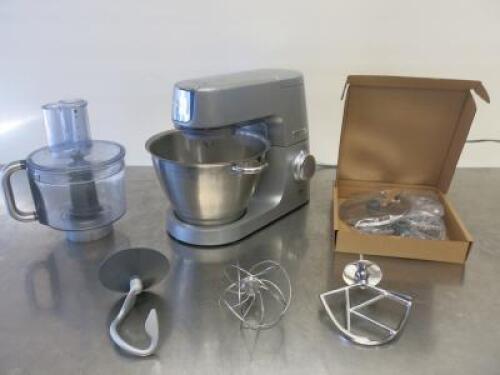 Kenwood Chef Elite Mixer, Model KVC51. Comes with 3 Mixing Attachments, Food Mixer & 6 x New Boxed Slicing/Grating & Chopping Blades