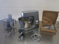 Kenwood Chef Elite Mixer, Model KVC51. Comes with 3 Mixing Attachments, Food Mixer & 6 x New Boxed Slicing/Grating & Chopping Blades