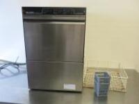 Nelson Glass Washer, Model SC40AWSDPBL. Comes with 2 Trays & 2 Cutlery Holders