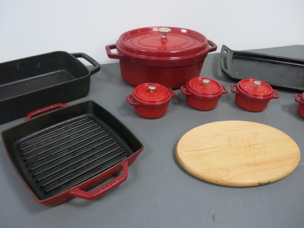 9 x Items of Assorted Staub Cookware to Include: 1 x Oval La Cocotte ...