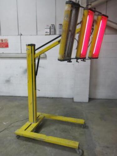 Trisk Infrared Heating, Mobile Adjustable 3 Lamp, Curemaster Super, Model ETS-2.