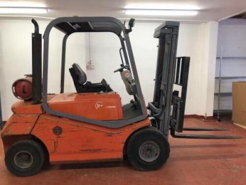 BT C4G LPG Twin Mast Forklift Truck (2003). Lift Capacity - 2500kg, Lift Height - 2.8M, Side Shift, 6944 Hours. Comes with 1 x Key.