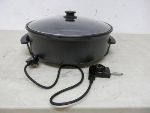 Caterlite Electric Multipan, Model CD563.