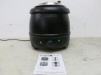 Buffalo Soup Kettle, Model L715. Comes with Instruction Manual.