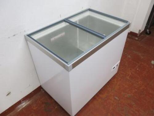 Vestfrost Glass Lidded Chest Freezer On Castors, Model IKG275. Comes with Instruction Manual. Size H87cm x W93cm x D61cm.