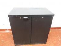 Osborne 2 Door Back Bar Chiller, Model 250E. Size H90cm x W90cm x D53cm.