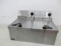 Lincat Counter Top Electric Twin Basket Deep Fat Fryer, Model LDF2.