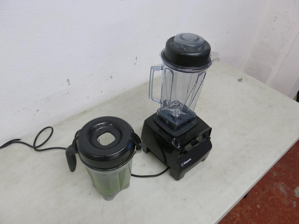 Vitamix Vitaprep Commercial Blender, Model VM0105E. Comes with ...