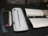 5 x Cadillac Body Panels to Include: 3 x Doors (1 with Wing Mirror), Wheel Arch & Vent Cover.