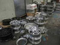 67 x Assorted Sized Alloy Wheel Rims. Sets of 3's, 2's & 1's.