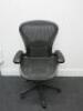 Herman Miller Aeron Ergonomic Adjustable Mesh Office Chairwith Lumbar Support, Adjustable Arm Rests & Vinyl Arm Caps.Size B.  - 6