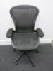 Herman Miller Aeron Ergonomic Adjustable Mesh Office Chairwith Lumbar Support, Adjustable Arm Rests & Fabric Arm Caps.Size B.&nbsp;