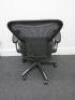 Herman Miller Aeron Ergonomic Adjustable Mesh Office Chairwith Adjustable Arm Rests & Vinyl Arm Caps.Size B.NOTE: seat pan requires refurbishment (As Viewed/Pictured).&nbsp; - 5