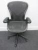 Herman Miller Aeron Ergonomic Adjustable Mesh Office Chairwith Lumbar Support, Adjustable Arm Rests & Vinyl Arm Caps.Size B.&nbsp;