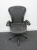 Herman Miller Aeron Ergonomic Adjustable Mesh Office Chairwith Lumbar Support, Adjustable Arm Rests & Vinyl Arm Caps.Size B.&nbsp;