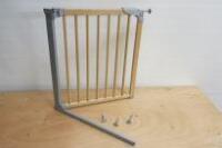 BabyDan Adjustable Stair Gate.Size 72cm High, 66cm Wide. Complete with Adjusters. As Viewed/Pictured. 