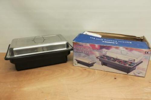 Sunnex Electric Chafing Dish with 1/1 Gastronorm Pan, Model X84189. Comes in Original Box.