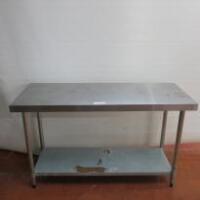 Vogue Stainless Steel Prep Table with Shelf Under. Size H90cm x W150cm x D60cm.