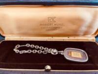 Robert Kunz - Goldschmied Gstaad Silver & Gold Keychain. Stamped Silver 925 & Gold 750, Total Weight 16g. Comes in Original Case.