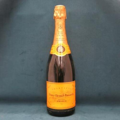 Veuve Clicquot Ponsardin Brut Champagne , 75cl.