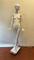Schlappi Female Full Bodied Abstract Sideward Facing White Gloss Mannequin with Shoulder & Hand Joints. Comes with Heavy Metal Base.