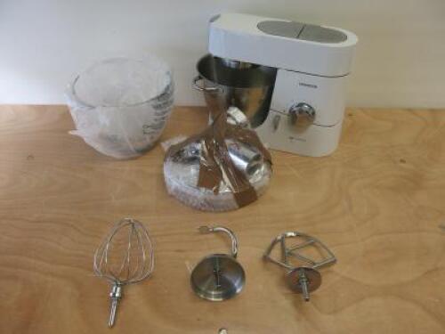 Kenwood Chef Titanium Limited Edition Kitchen Machine to Include: Chef Titanium Stand Mixer 1400w, Model KMC015, Glass Mixing Bowl, Stainless Steel Mixing Bowl, K Beater, Whisk, Dough Hook & Food Mincer.