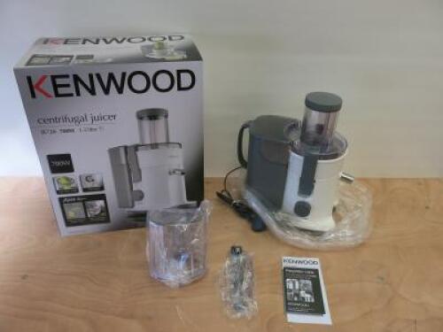 Boxed/New Kenwood 700w Centrifugal Continuous Juicer, Model JE720.