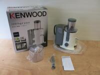 Boxed/New Kenwood 700w Centrifugal Continuous Juicer, Model JE720.