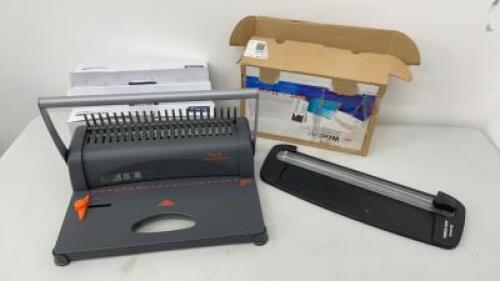 Peach Star Binder PW200-21 & Ryman Paper Trimmer with 3 Boxes of Plastic Combs & 1 x Box of Wire Bind.