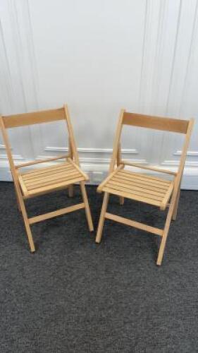 5 x Wooden Folding Chairs (LOT UPDATE 5 x CHAIRS)