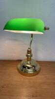 Lloytron Advocate Bankers Lamp, Model L1159GN.