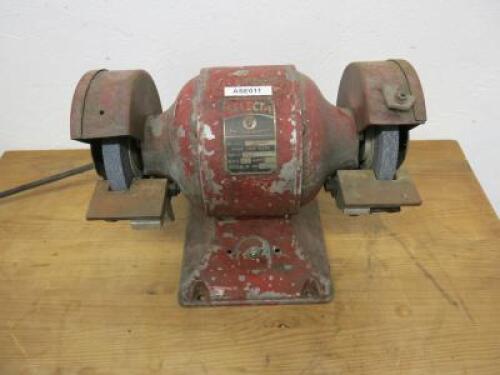 Selecta 6" Bench Grinder. NOTE: requires plug.