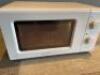 Daewoo Domestic Microwave, Model KOR6M17R. - 5