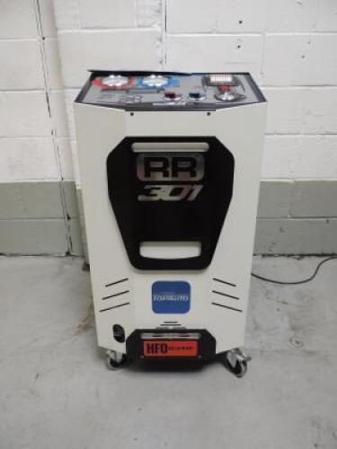 TopAuto RR301 Super, HFO 1234YF Air Con Recharge Unit, S/N 2058/17, DOM 2017. Comes with Charge Leads & Manual.