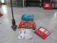5 x Assorted Items of Pulling Equipment to Include: 46 Piece Bolt Type Puller Set in Case, 4 Piece Stud Puller Set, Injector Nozzle Puller, Race Extractor Set & 1 x Other (As Pictured/Viewed).