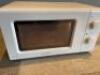 Daewoo Domestic Microwave, Model KOR6M17R. - 5