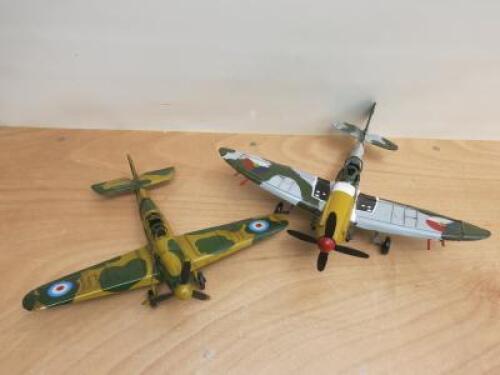 2 x Metal Model War Planes.