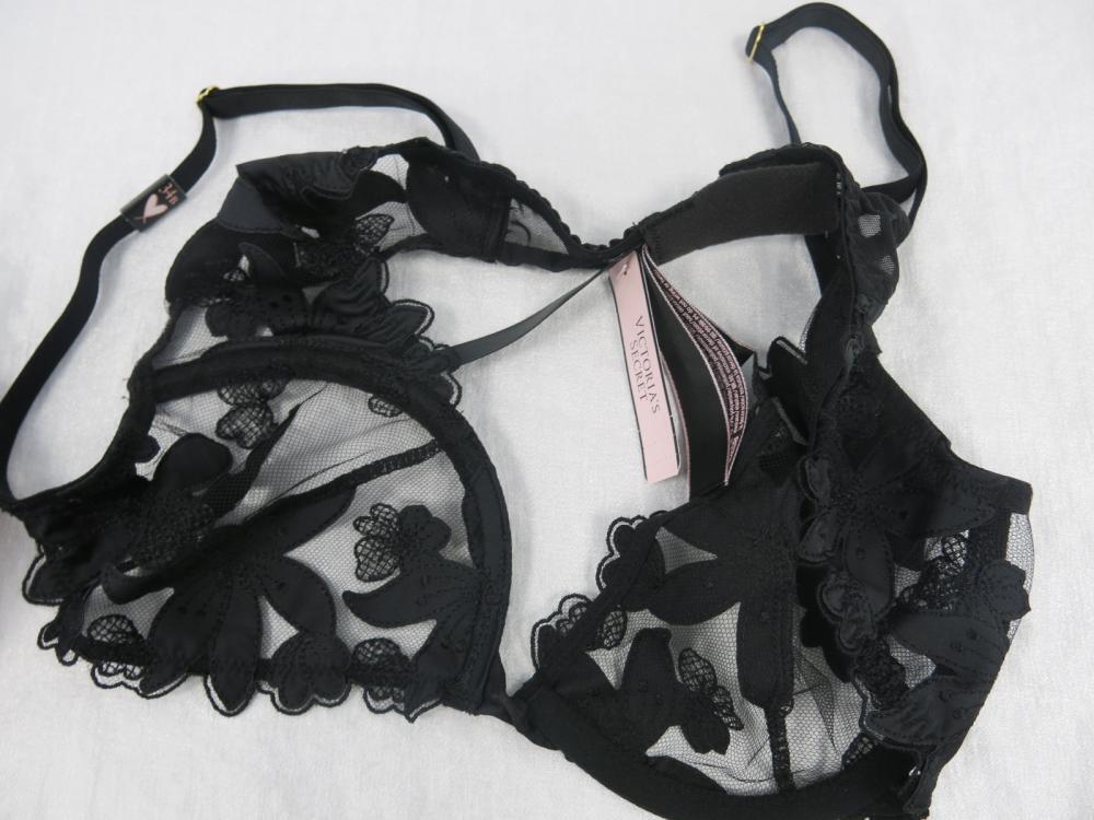 Victoria's Secret Black Underwear Set, Bra Size 34B, Thong Size M & Padded  Bra with Glitter