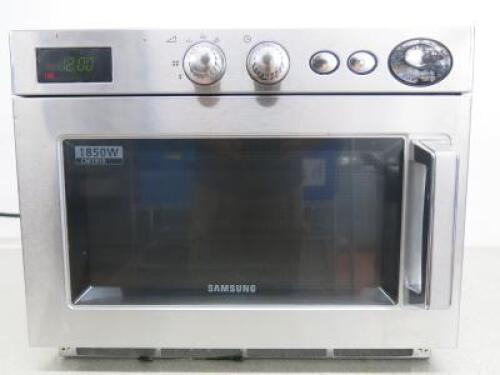 Samsung Commercial 1850w Microwave, Model CM1919.
